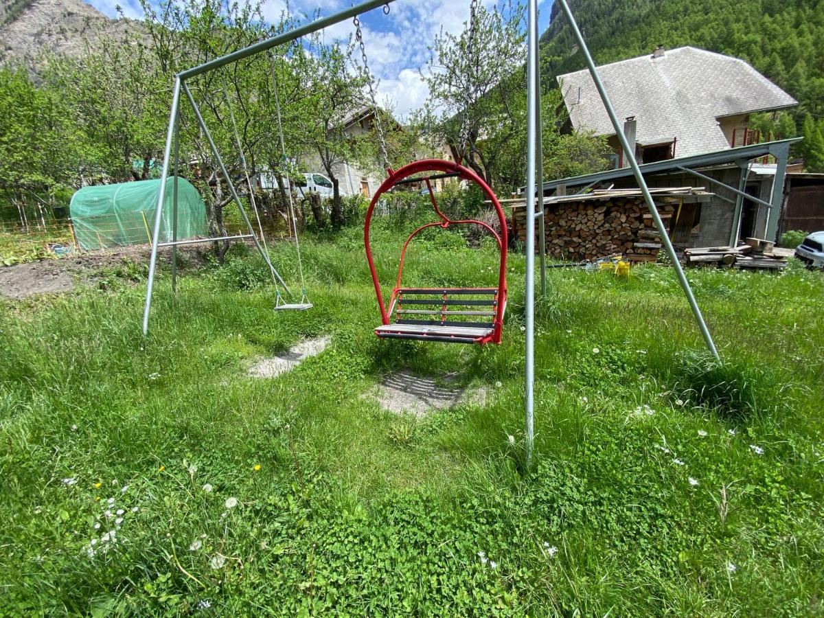 L Alpin Bel Appartement Avec Terrasse Dans Vieille Ferme De Montagne Renovee Les Orres Eksteriør bilde