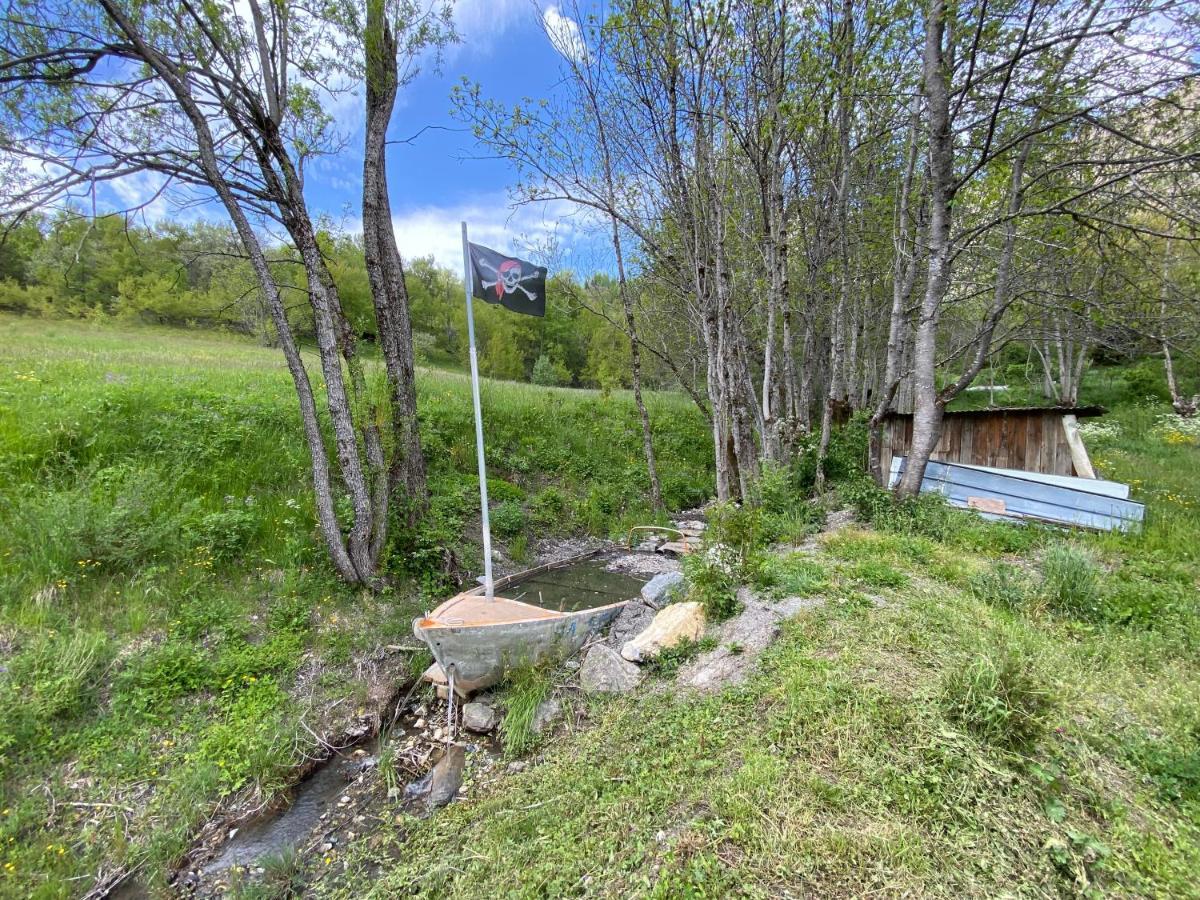 L Alpin Bel Appartement Avec Terrasse Dans Vieille Ferme De Montagne Renovee Les Orres Eksteriør bilde