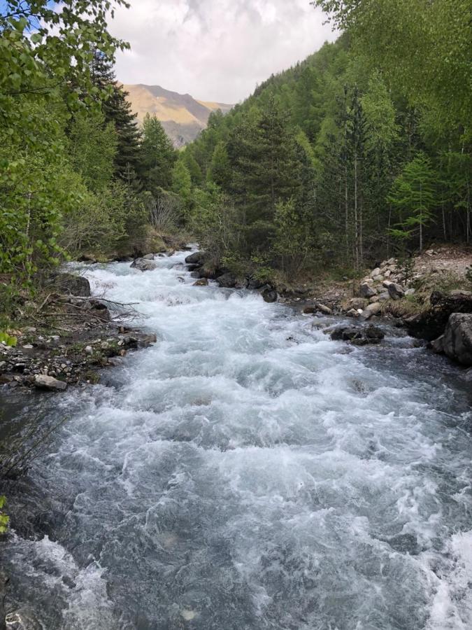 L Alpin Bel Appartement Avec Terrasse Dans Vieille Ferme De Montagne Renovee Les Orres Eksteriør bilde